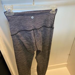Lululemon grey leggings size 4